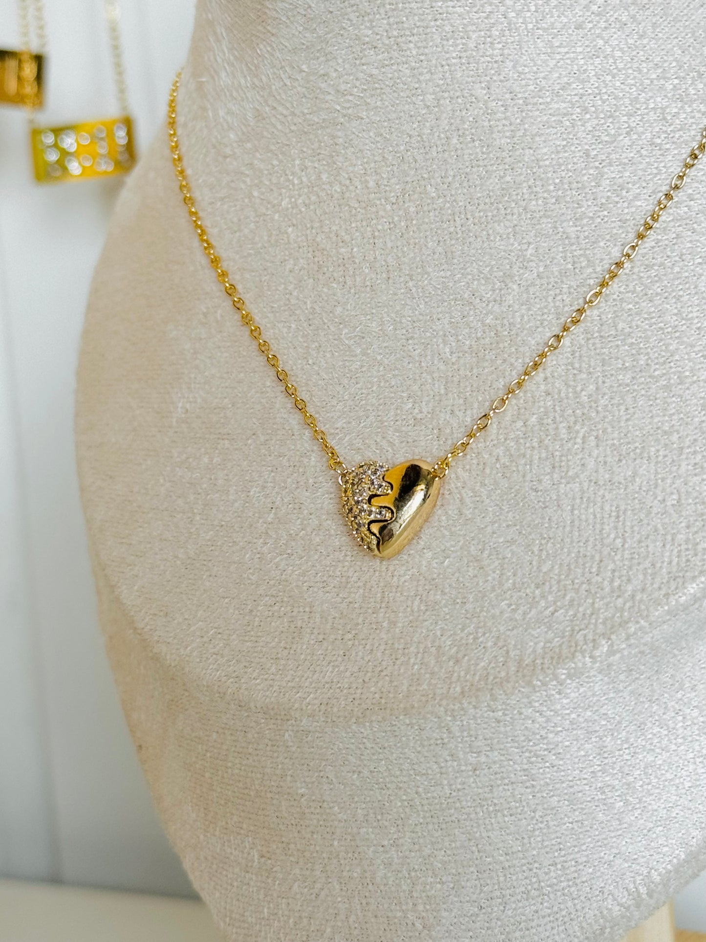 Heart break chain pendant