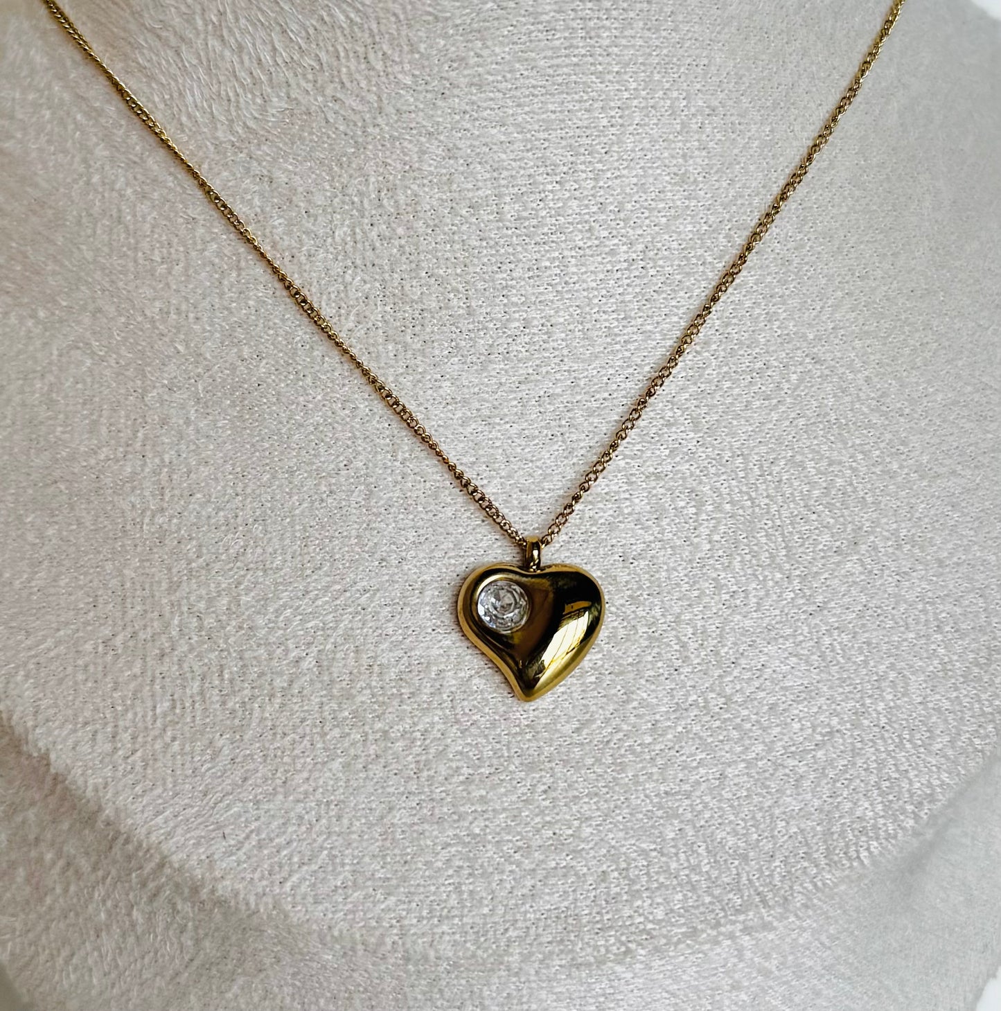 Delicate bond