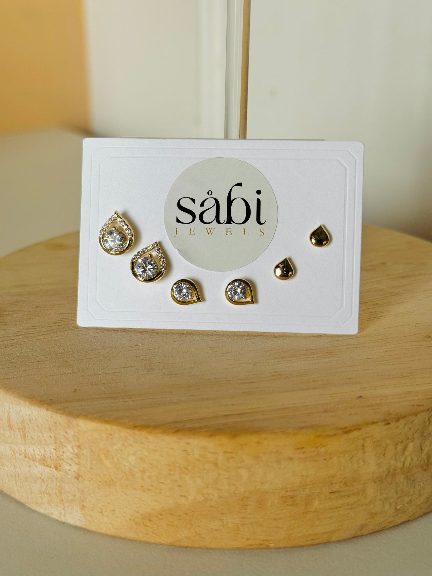 Tear drop stud