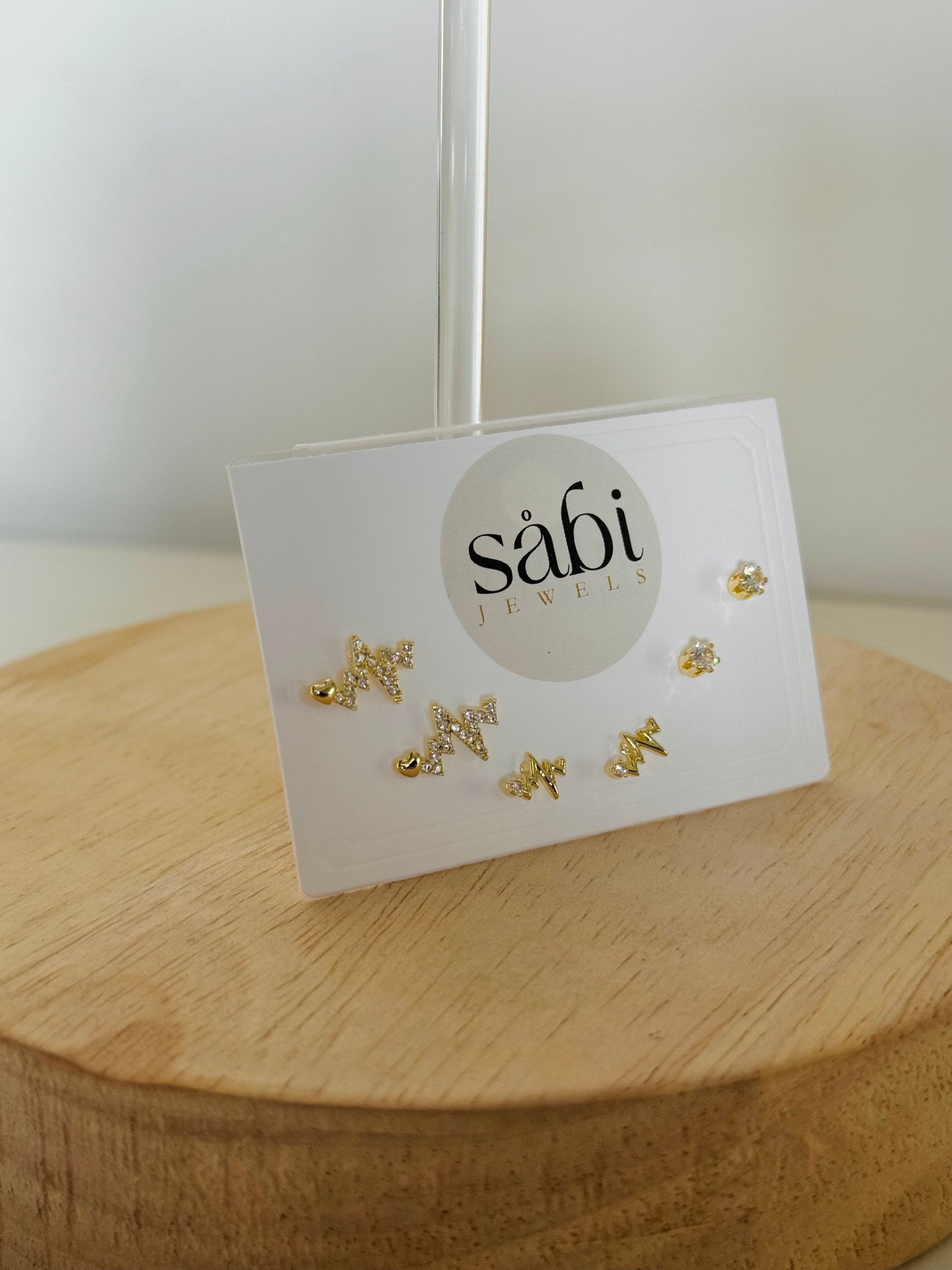 Heart beat studs
