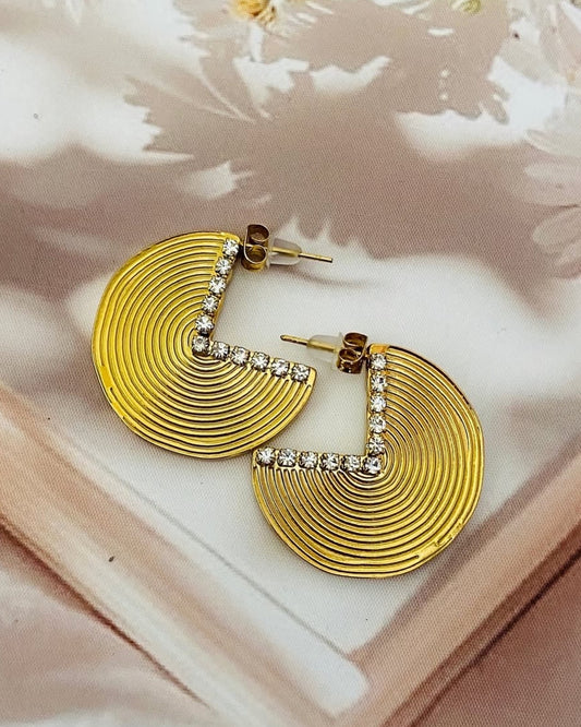 Geometric statement earings