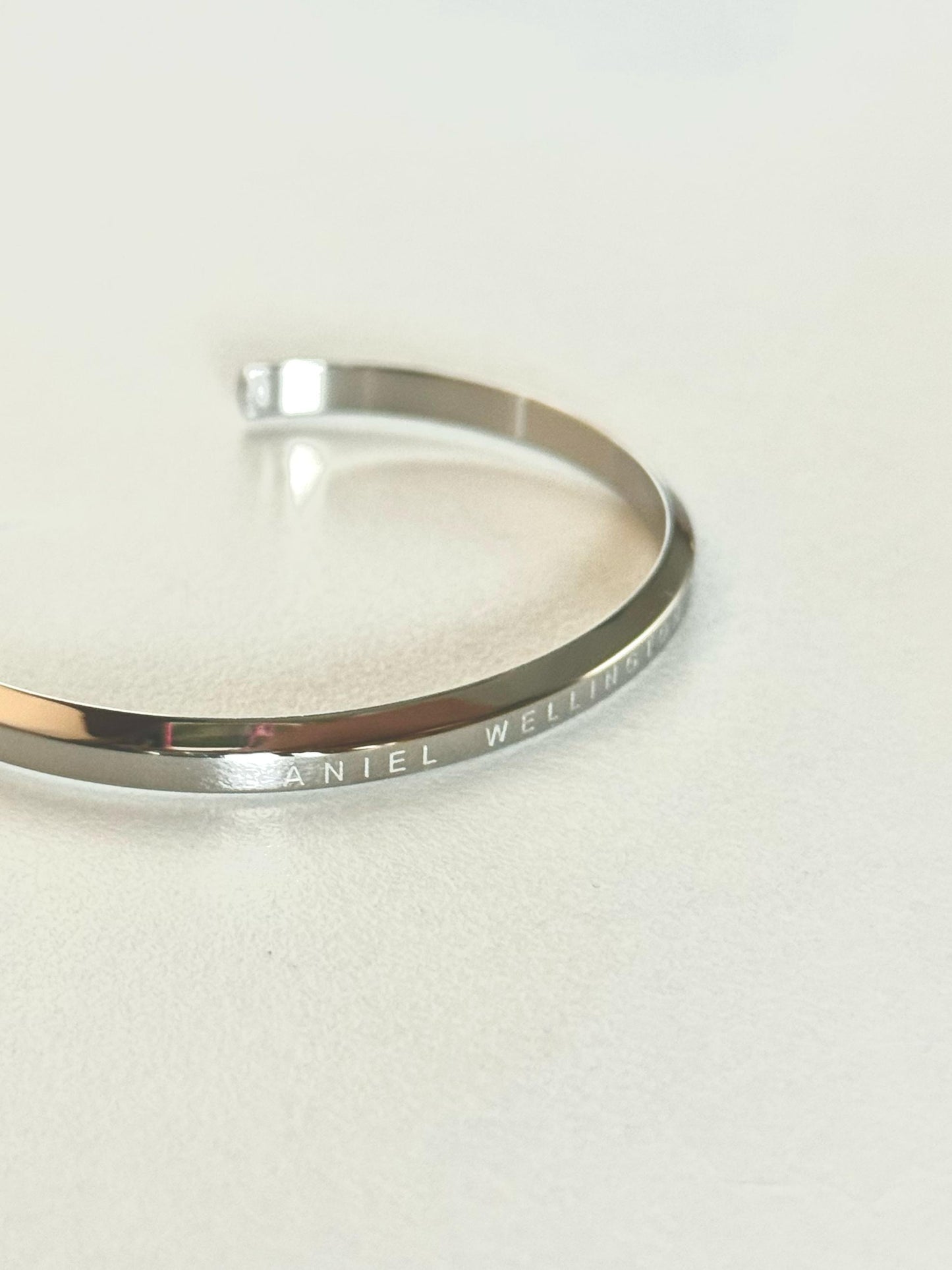 DW Silver Band